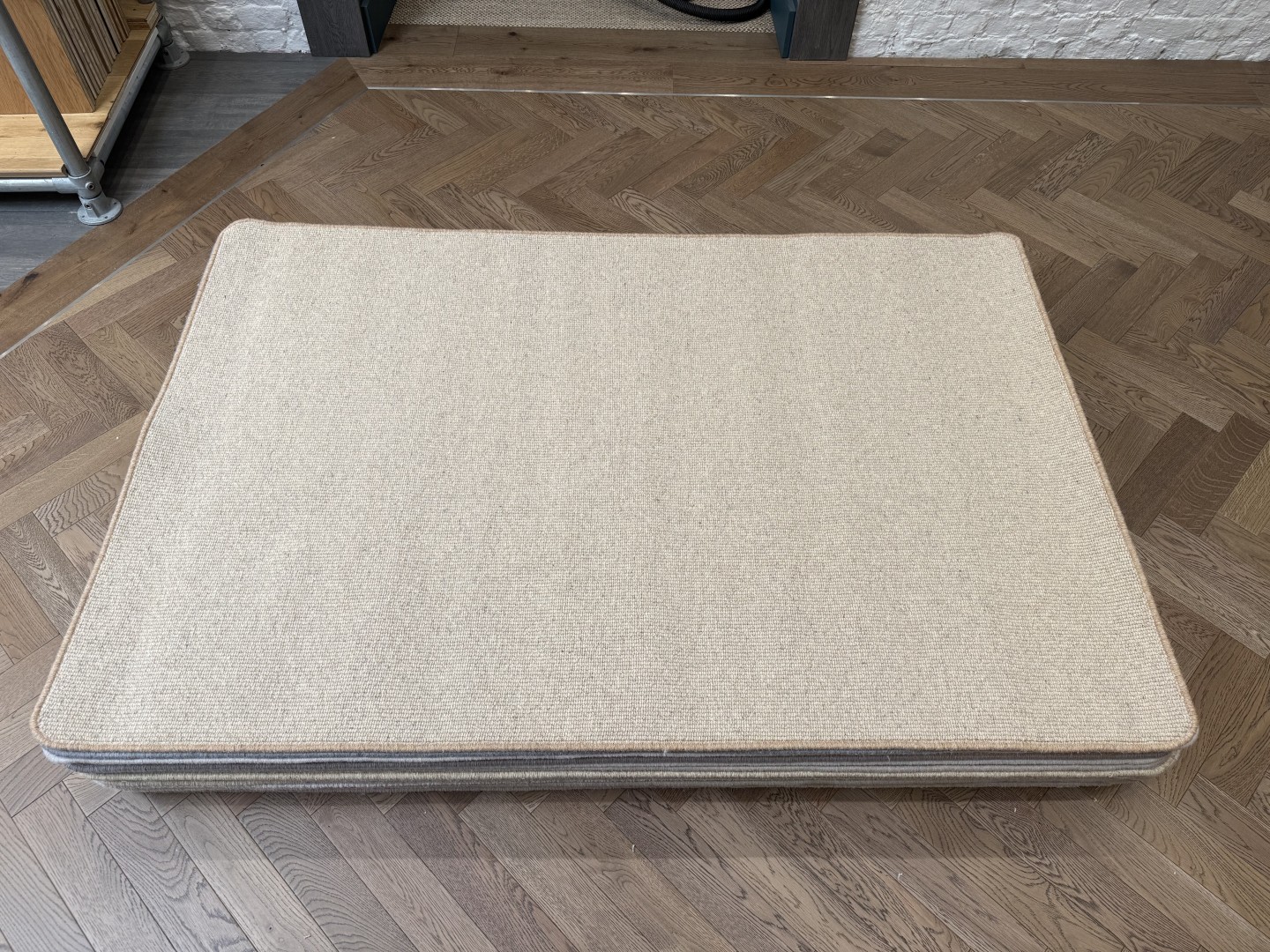 Wool Rug - Medium with Whipped Edge, Warm Beige (120 X 180)