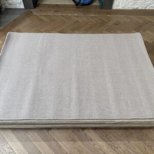 Wool Rug - Medium with Whipped Edge, Neutral (120 X 180)
