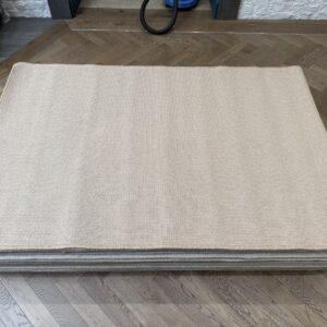 Wool Rug - Medium with Whipped Edge, Beige (120 X 180)