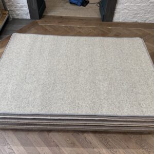 Wool Rug - Medium with Whipped Edge, Neutral, Grey (120 X 180)