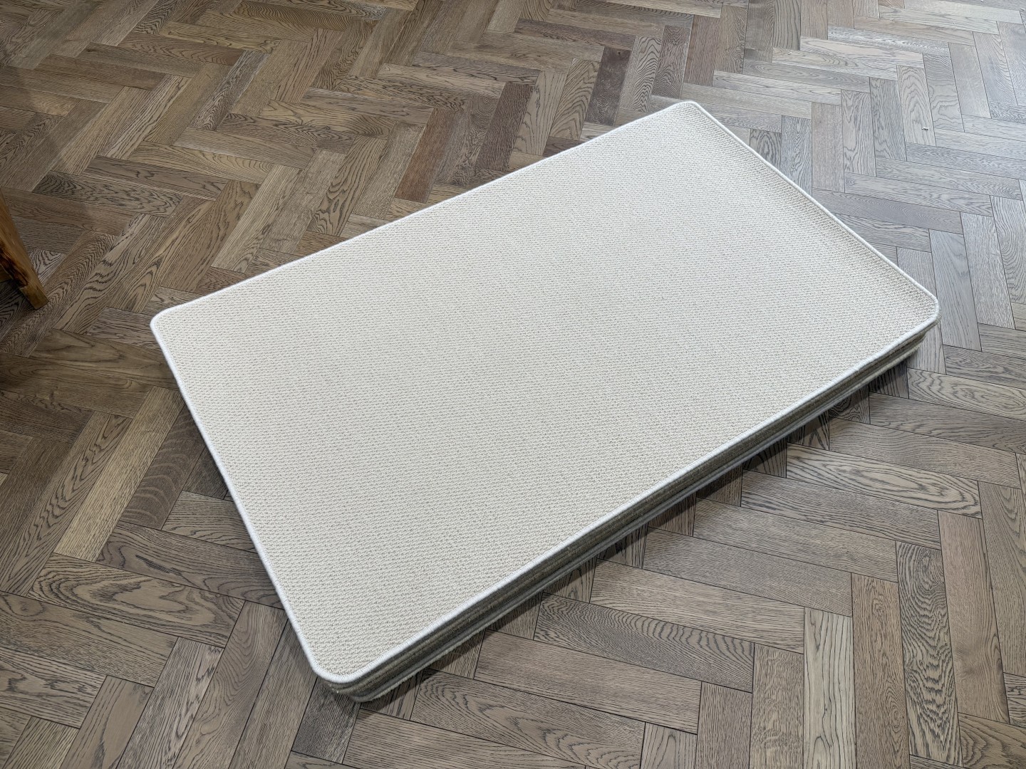 Wool Rug - Small with Whipped Edge, Cream (90 X 150)