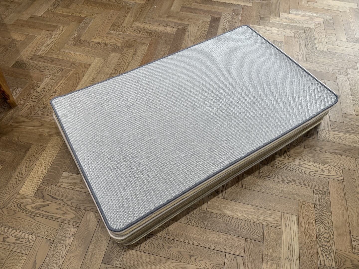 Wool Rug - Small with Whipped Edge, Grey (90 X 150)