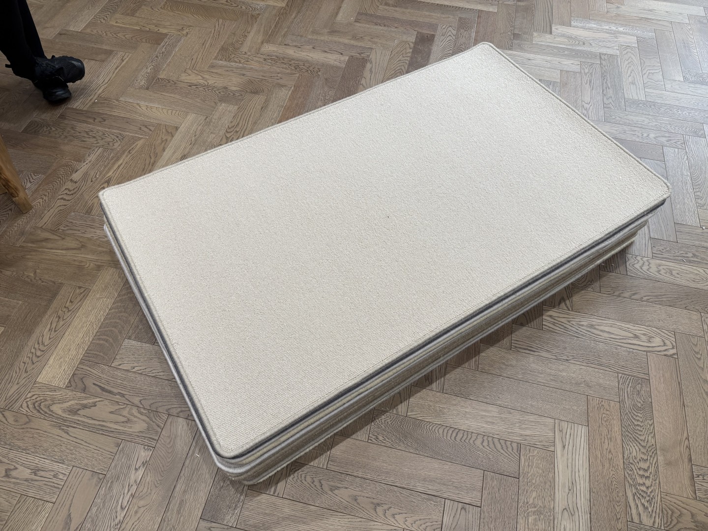 Wool Rug - Small with Whipped Edge, Beige, Neutral (90 X 150)